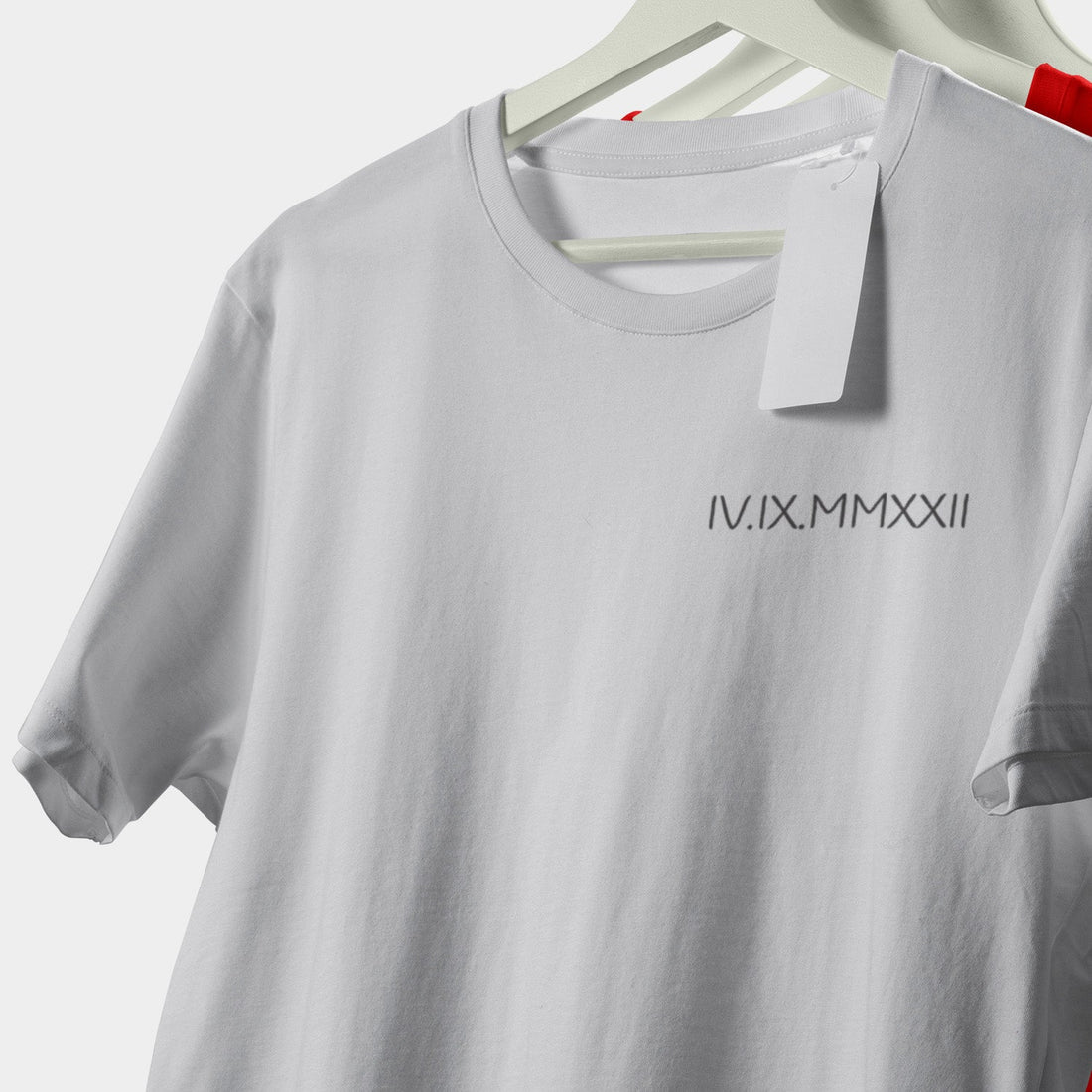 T-shirt Personnalisé Brodé Avec Nombres Romains Et Initiale
